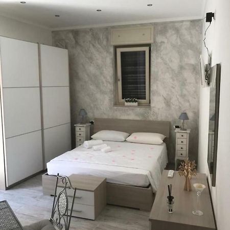 La Maison - Matrimoniale Stornara Zewnętrze zdjęcie